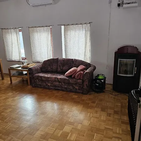 Avecchiasegheria Apartment *