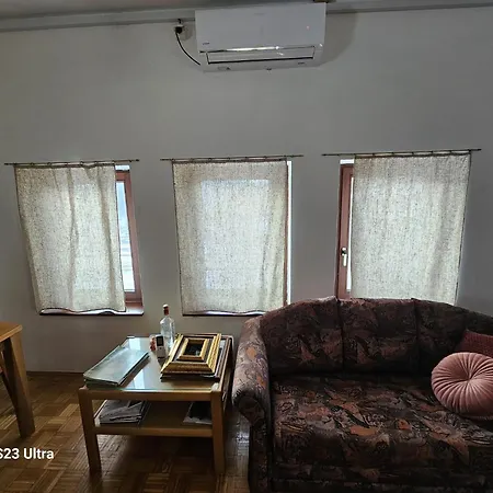 Apartment Avecchiasegheria